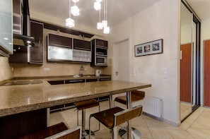 One Bedroom Apartment 2 Persons | Private kitchen - Broadway Apartments (Budapest)