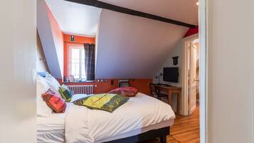 Coffres-forts dans les chambres, ameublement personnalisé, bureau