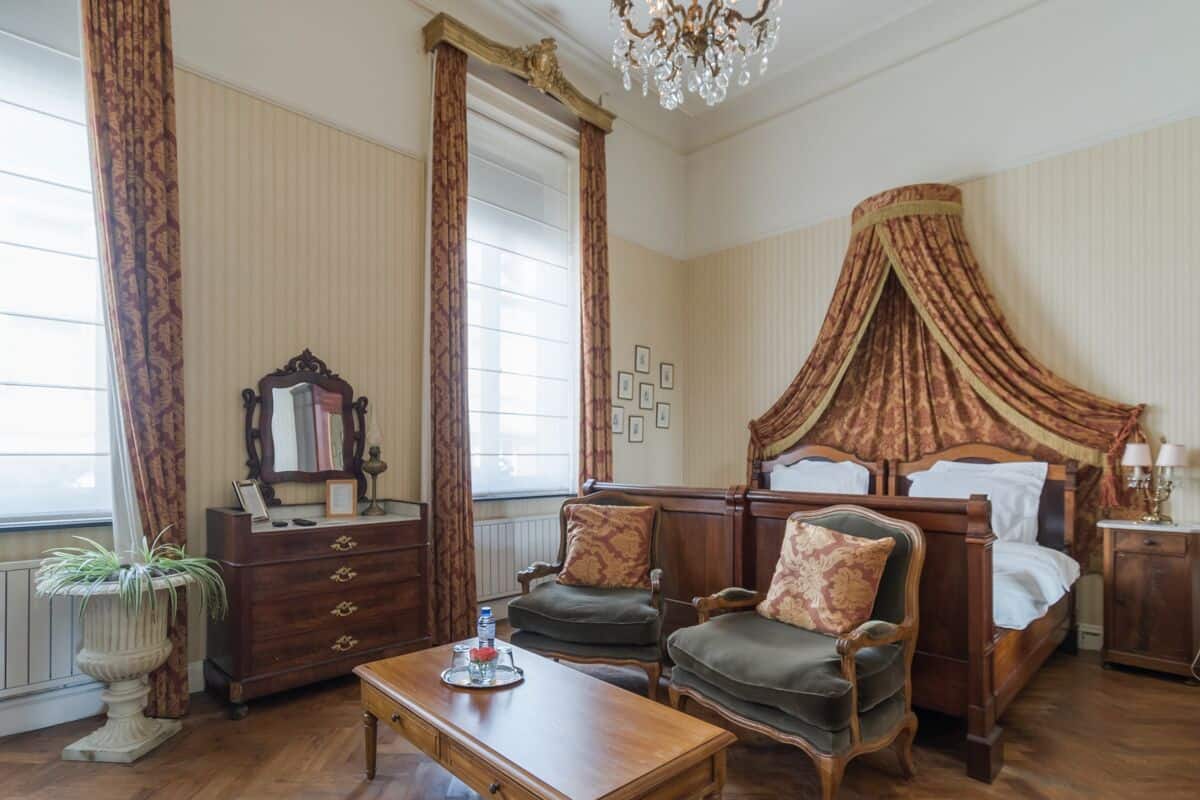 Standard Double Room | In-room safe, desk, laptop workspace, blackout drapes