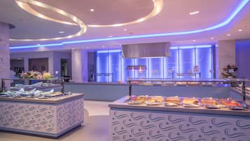 Desayuno buffet incluido todos los días
