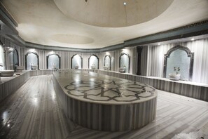 Sauna, bañera de hidromasaje, baño turco, aromaterapia 