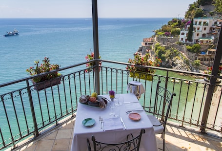 Restaurante. Hotel Cetus