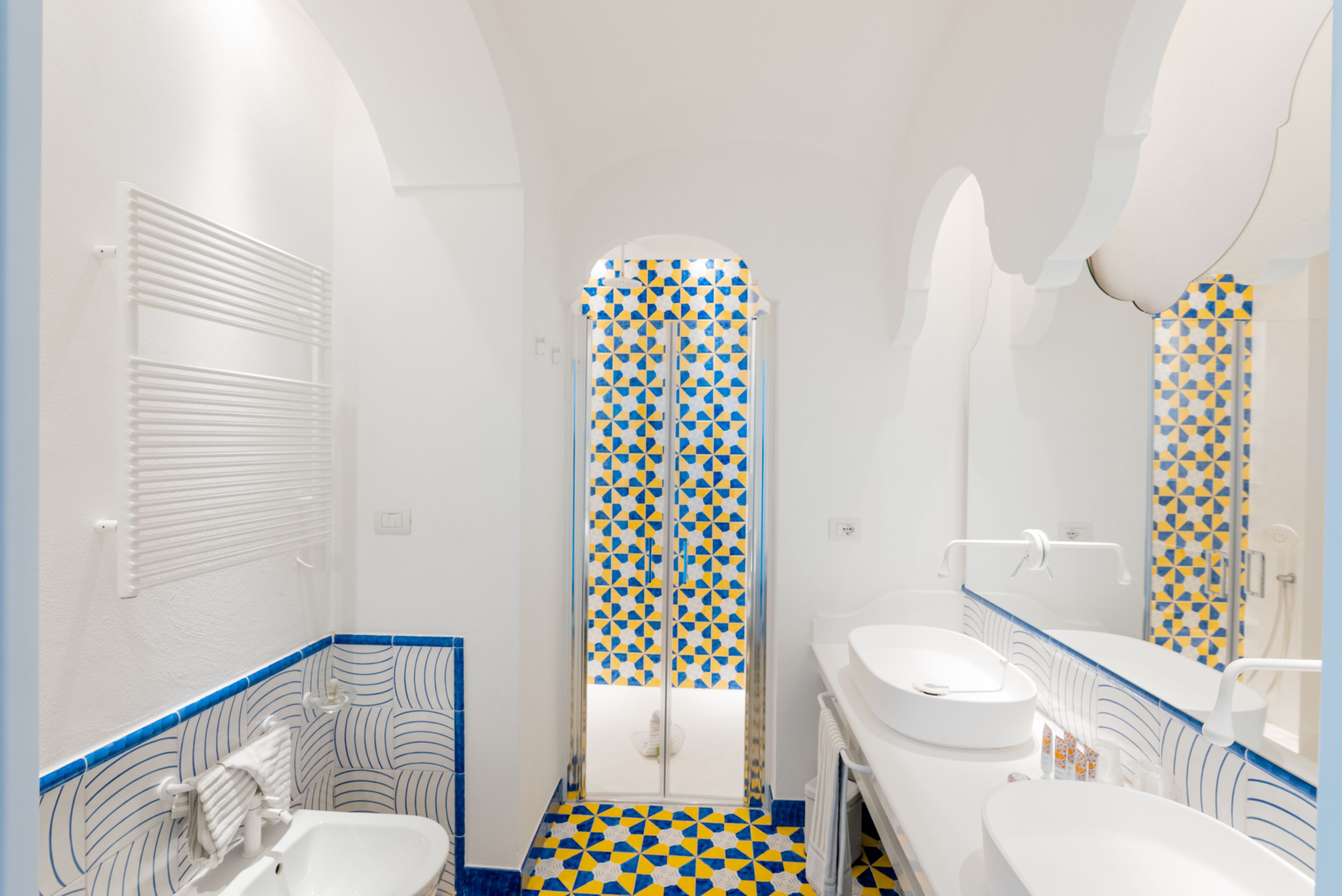 elite room, 1 king bed, hot tub, sea view | bathroom | free toiletries, hair dryer, bidet, towels