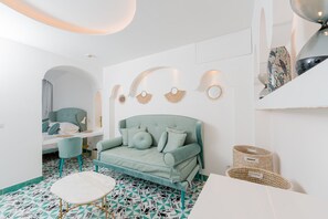 Junior Suite, 1 Bedroom, Jetted Tub, Sea View | Living area | Flat-screen TV - Hotel Cetus (Cetara)