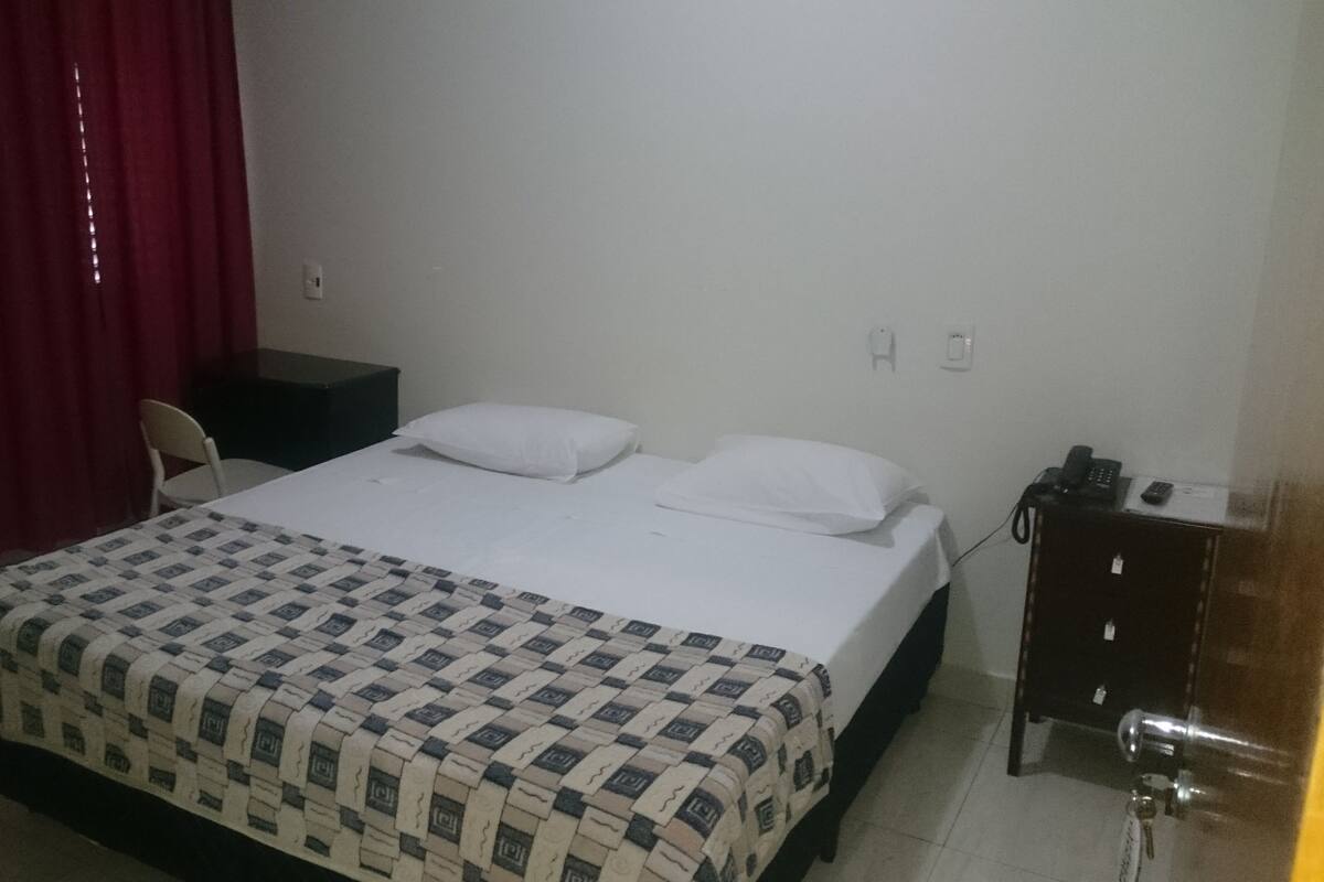 Habitación doble | Sábanas de algodón egipcio, minibar, escritorio y wifi gratis