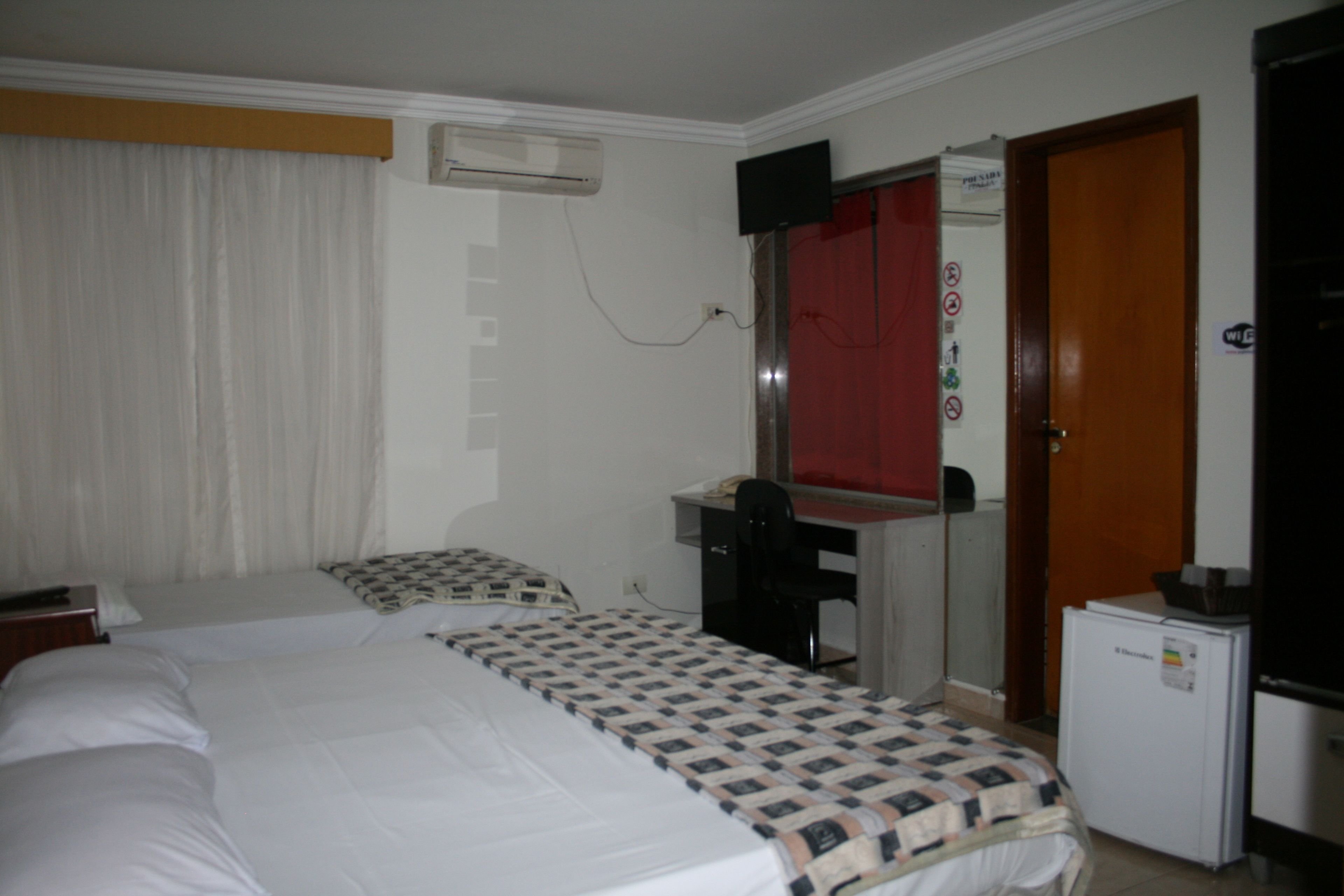 Habitación triple | Sábanas de algodón egipcio, minibar, escritorio y wifi gratis 