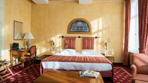 Minibar, una cassaforte in camera, una scrivania, Wi-Fi gratuito