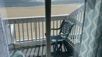 Apartamento Deluxe, 3 habitaciones, cocina (Oceanfront) | Vistas del balcón