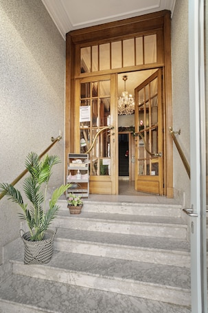 Facciata della struttura. Hotel Georges