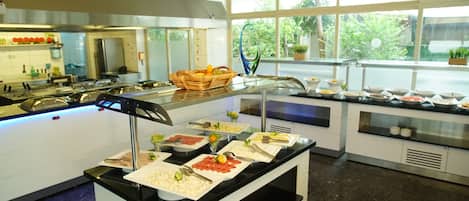 Daily continental breakfast for a fee