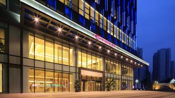 Experience the sleek, modern design of CRAWNE PLAZA, set amidst beautifully landscaped surroundings.