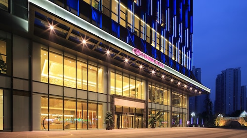 Crowne Plaza Yibin by IHG