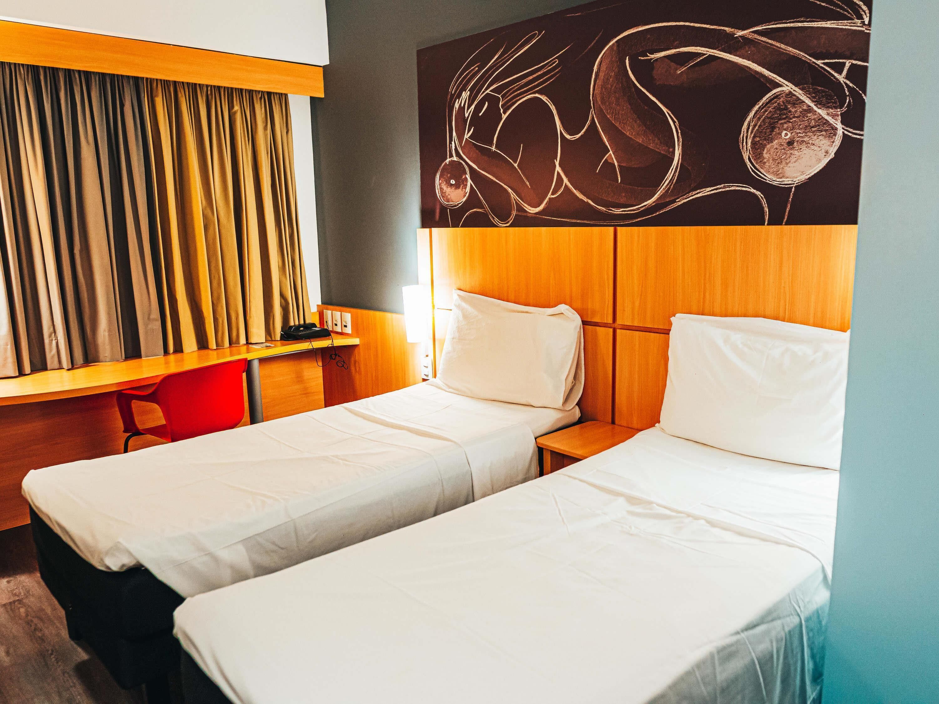 Chambre Standard, 2 lits une place