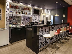 Bar (di hartanah)