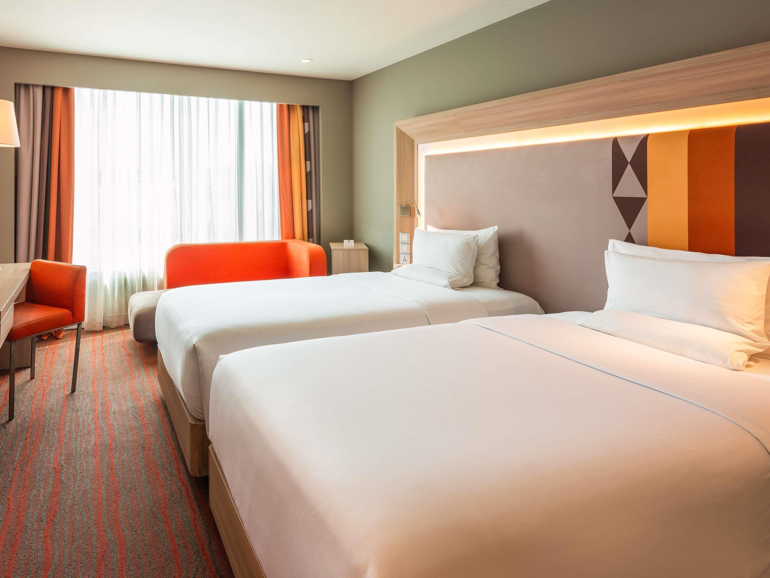 Superior Twin Room, 2 Single Beds | Hypo-allergenic bedding, minibar, in-room safe, individually furnished