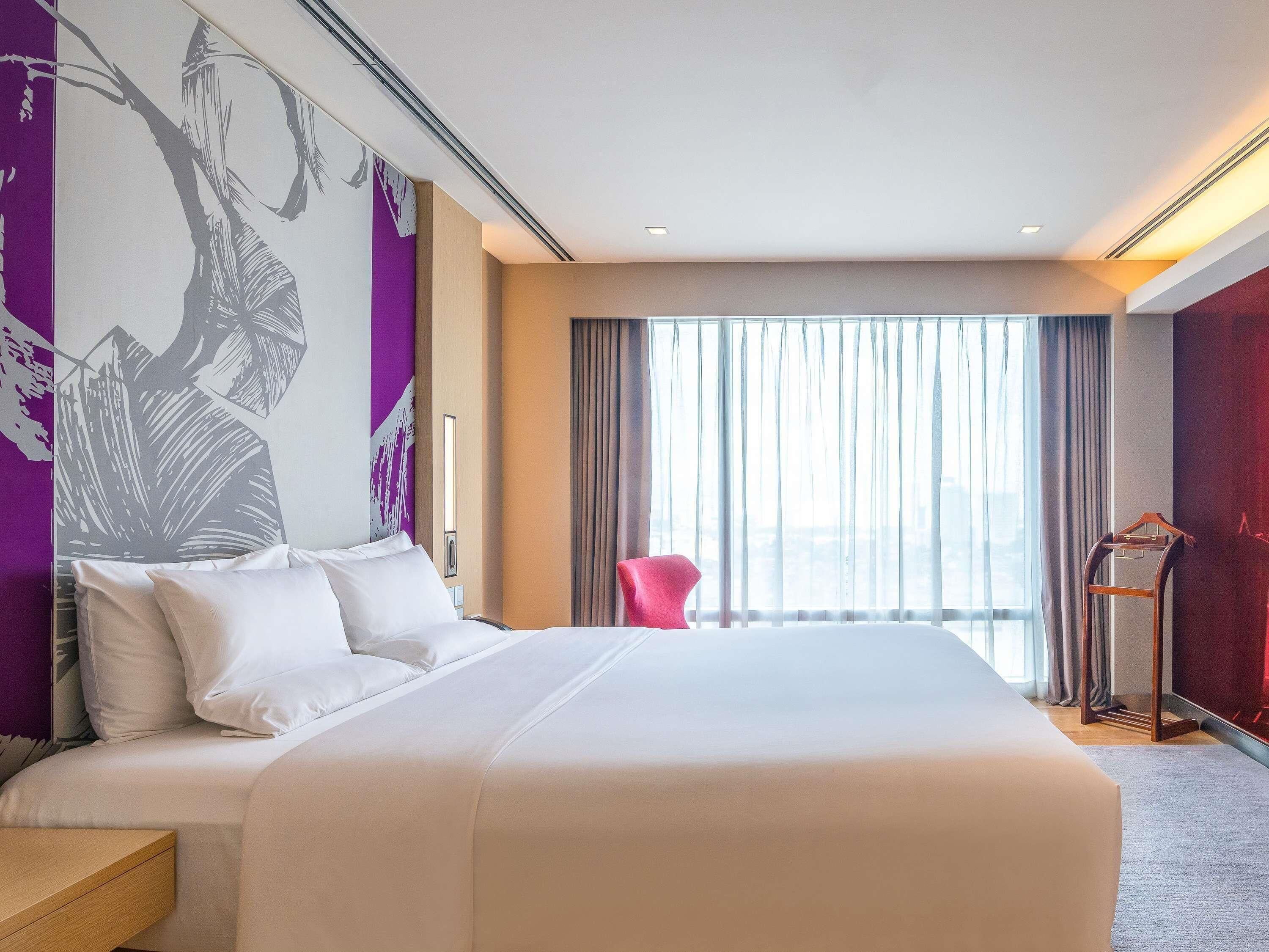 Executive Room, 2 Single Beds | Hypo-allergenic bedding, minibar, in-room safe, individually furnished