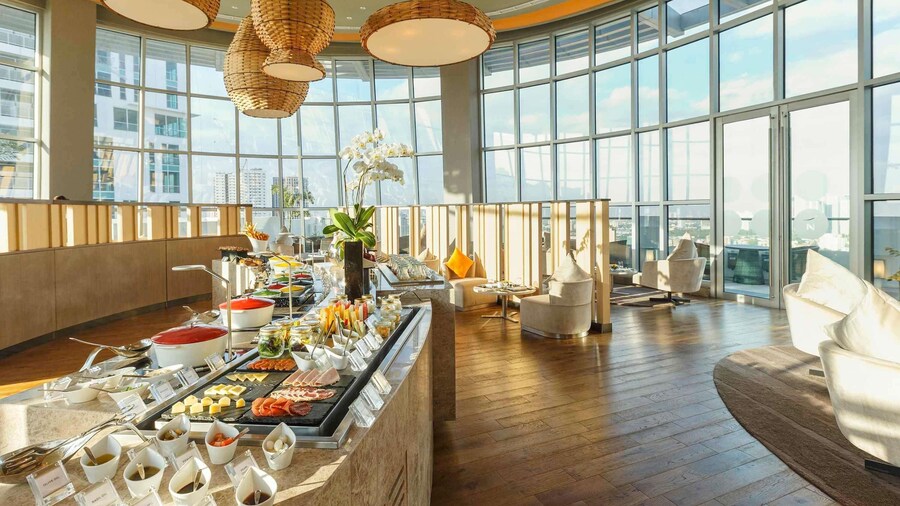 Novotel Manila Araneta City Hotel