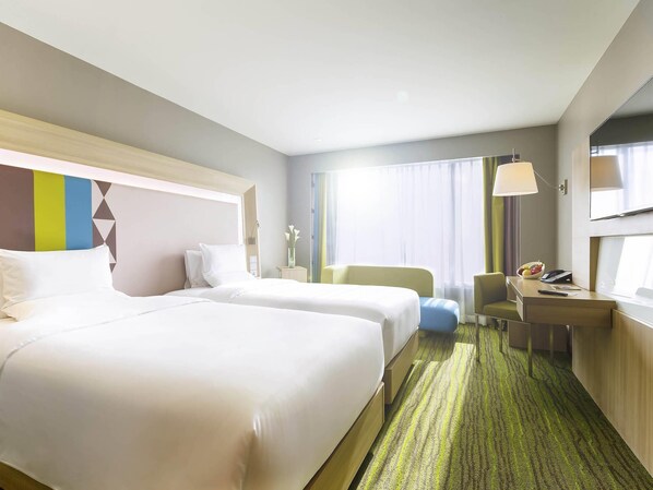 Hypo-allergenic bedding, minibar, in-room safe, individually furnished - Novotel Manila Araneta City Hotel (Quezon City)