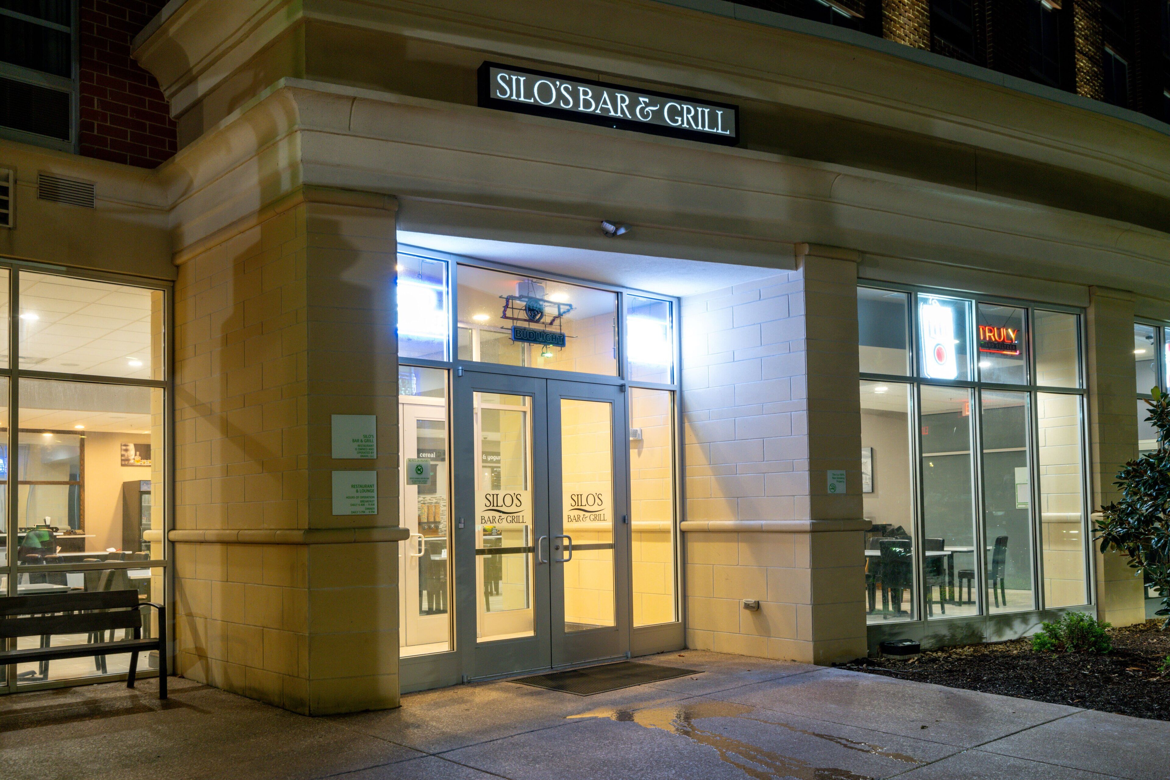 breakfast and dinner served