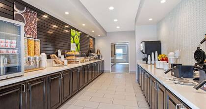 La Quinta Inn & Suites by Wyndham Corpus Christi - Portland