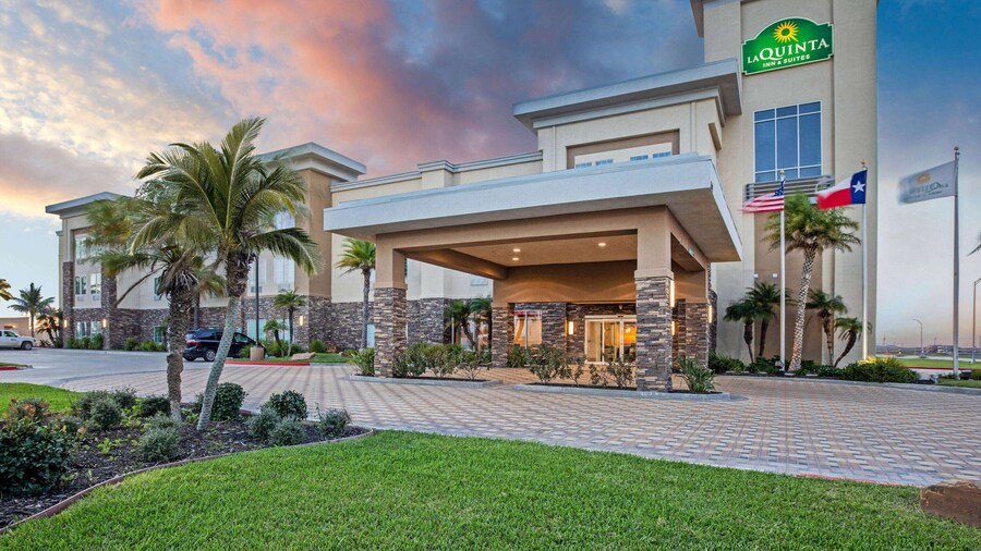 La Quinta Inn & Suites by Wyndham Corpus Christi - Portland