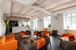 Interior entrance - Le Germinal (Cesson-Sevigne)