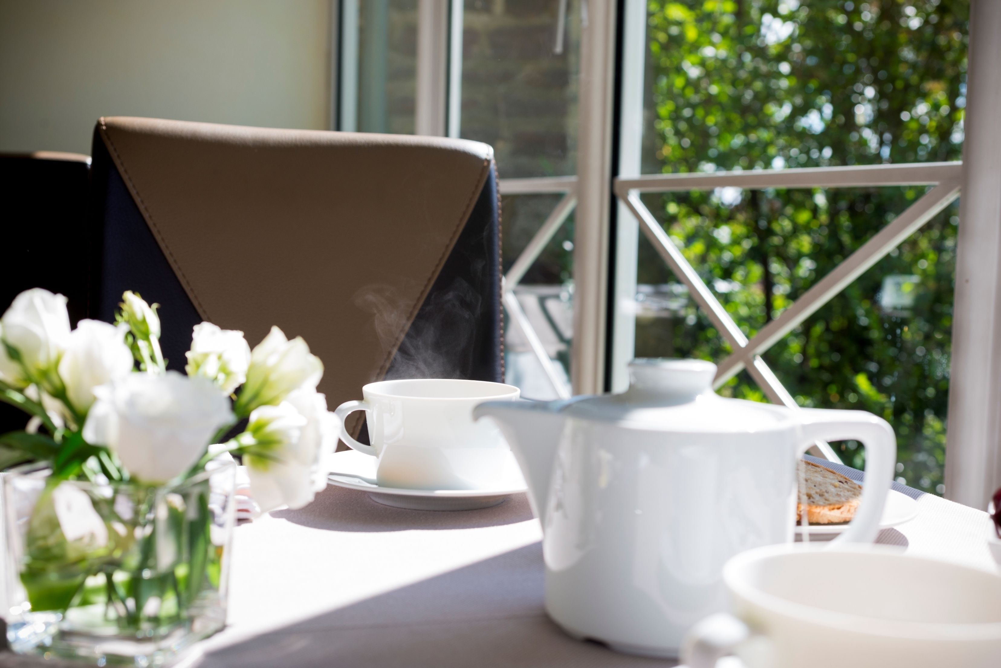 breakfast (eur 12.00 per person)