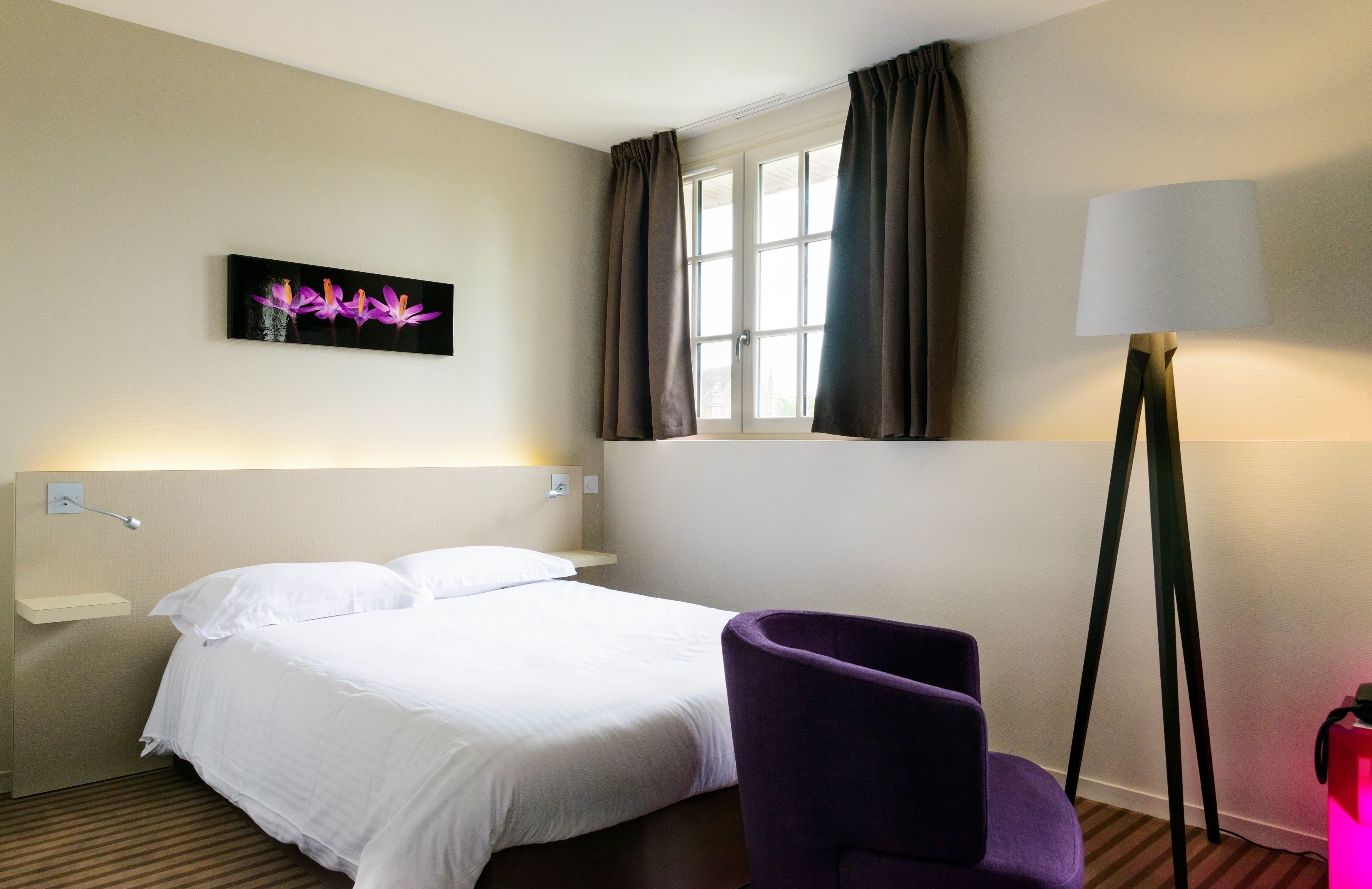 standard double room, canal view | premium bedding, desk, free cots/infant beds, rollaway beds
