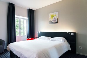 Standard Double Room, Canal View | Premium bedding, desk, free cribs/infant beds, rollaway beds
