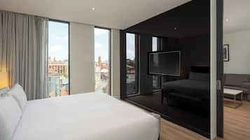 1 bedroom, free minibar, in-room safe, desk