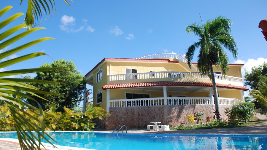 Four Bedroom Villa with Private Pool, Ocean View