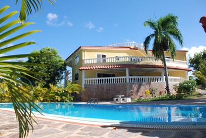 Four Bedroom Villa with Private Pool, Ocean View