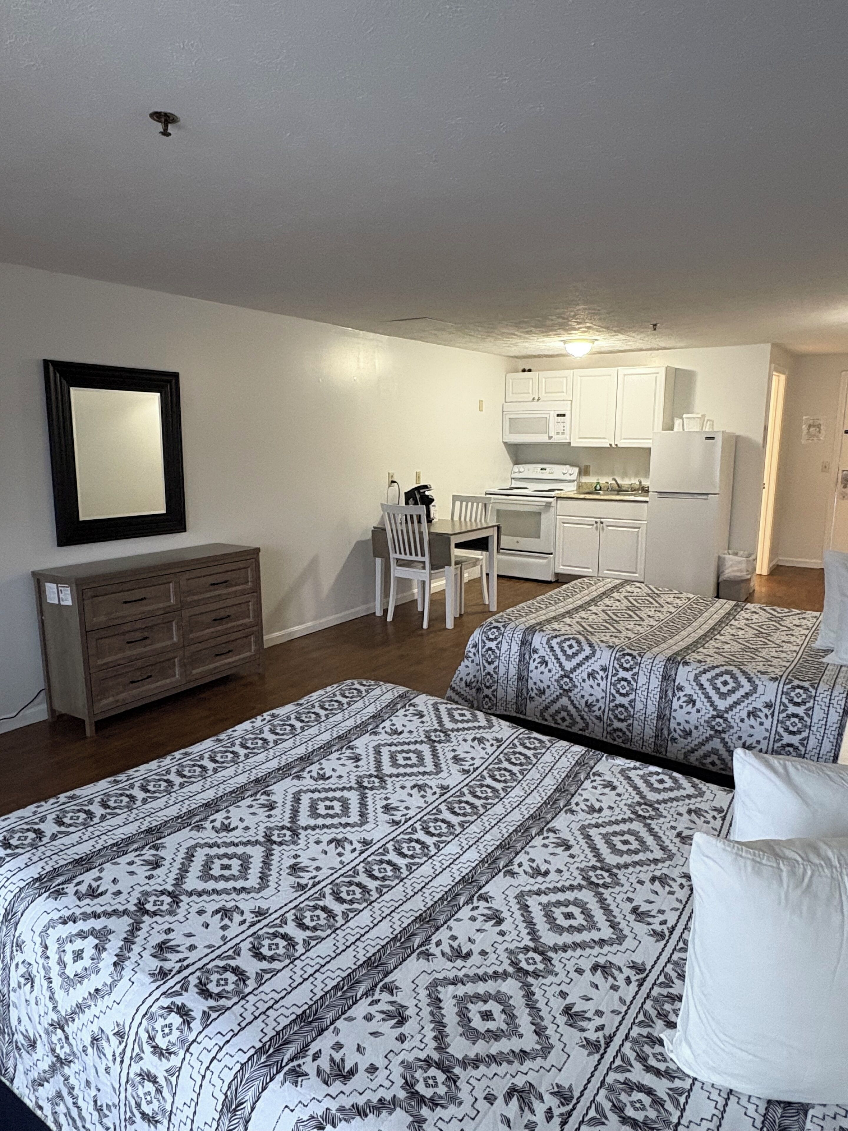 Deluxe Room, Balcony (Kitchen)