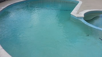Udendørs pool