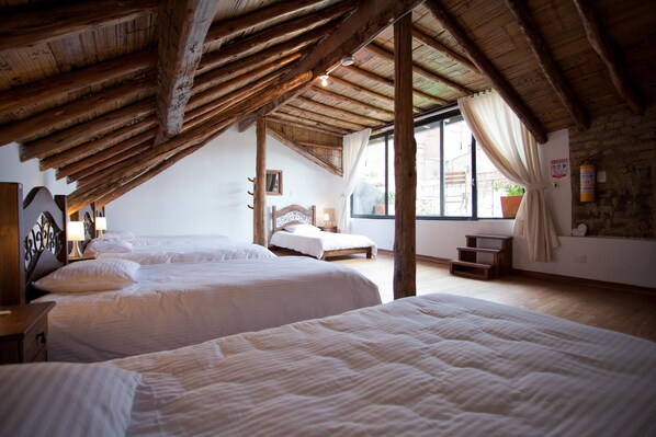 Deluxe Shared Dormitory, Multiple Beds | Down comforters, free WiFi, bed sheets