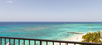 Sky Box Beach Suite at Montego Bay Club