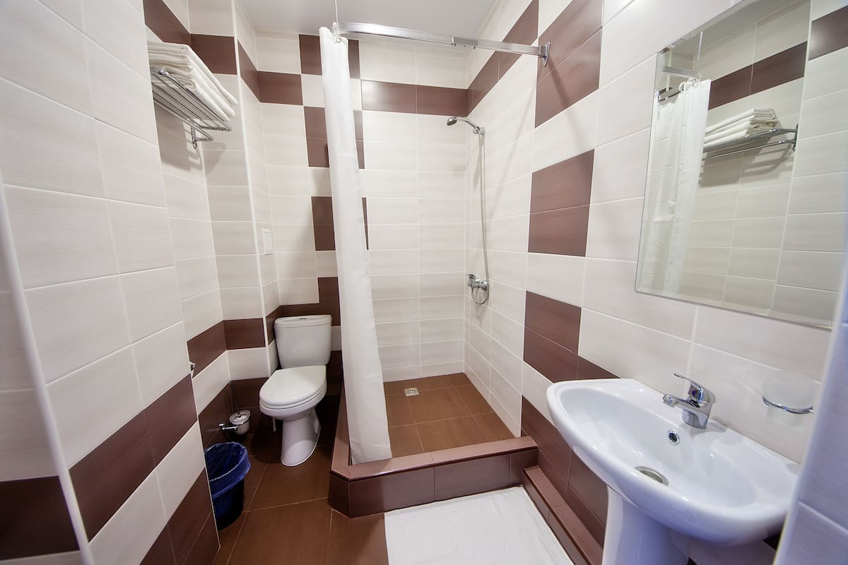 Standard Double or Twin Room, Balcony | Bathroom | Shower, free toiletries, hair dryer, towels