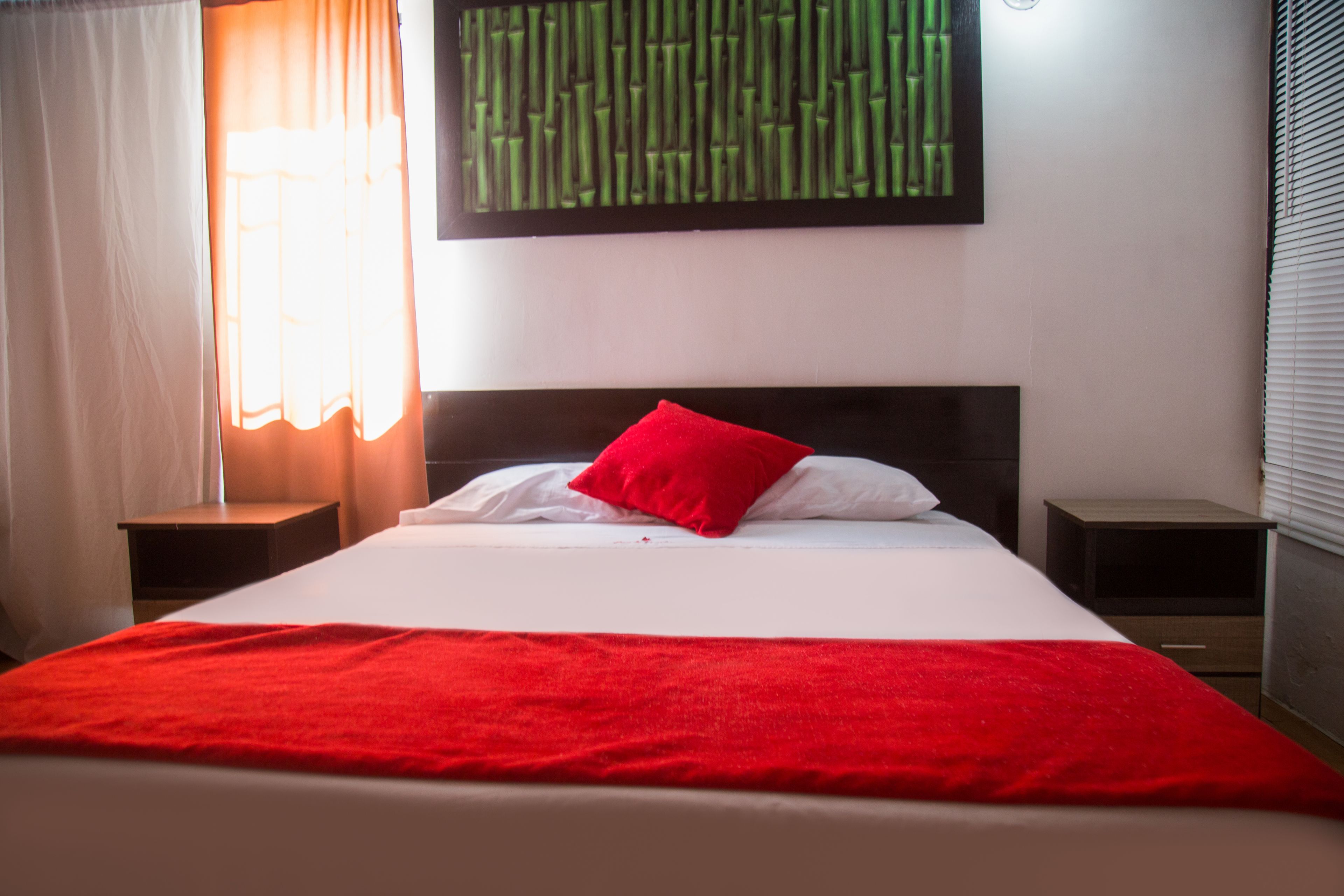 in-room safe, free wifi, bed sheets