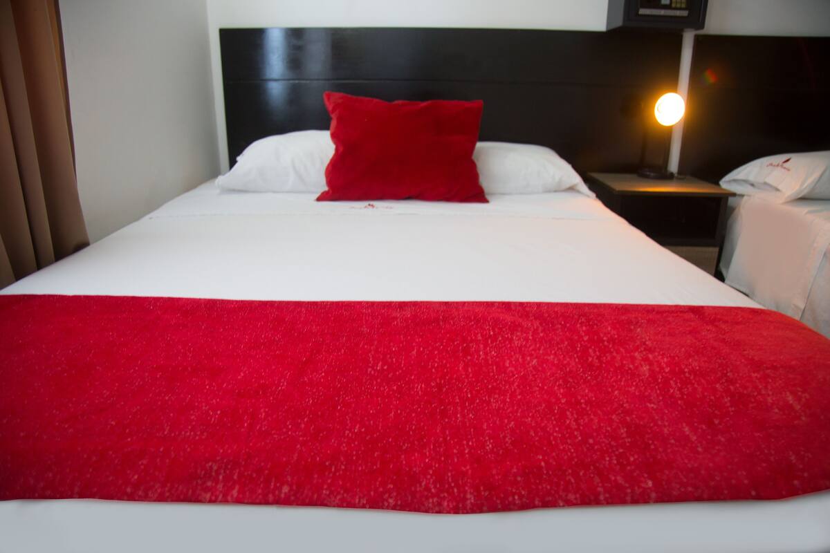 In-room safe, free WiFi, bed sheets