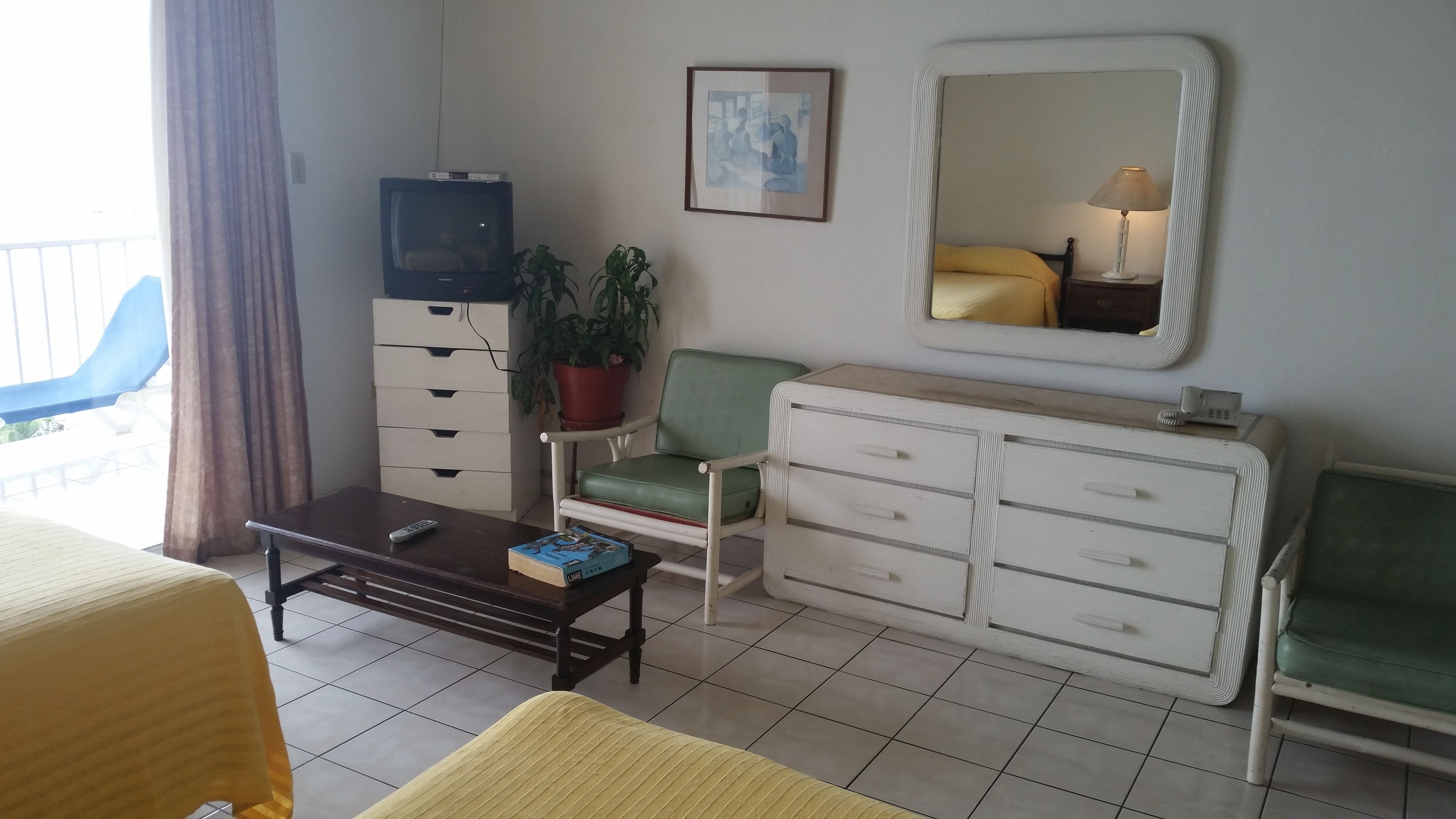 basic apartment, ocean view, beachside | room amenity