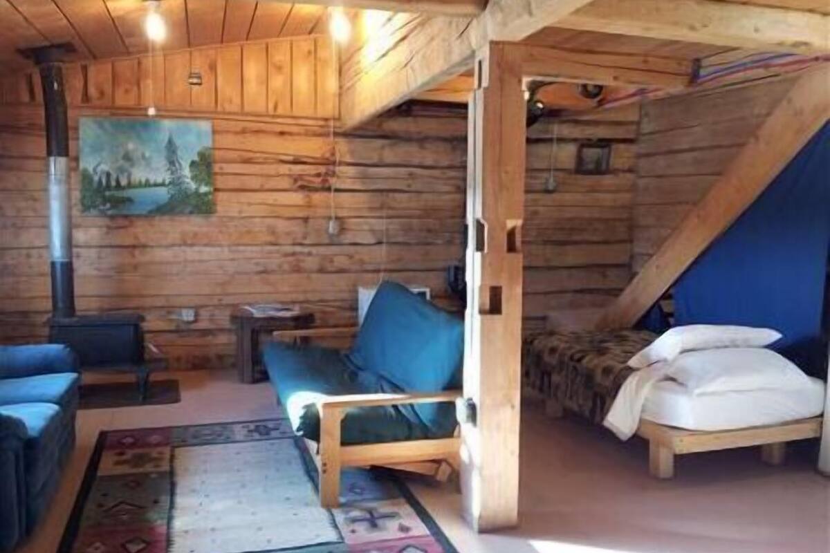 Cabane, 1 grand lit et 1 canapé-lit, cuisine | Coin séjour