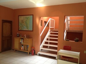 Staircase - Hotel Valerie (Managua)