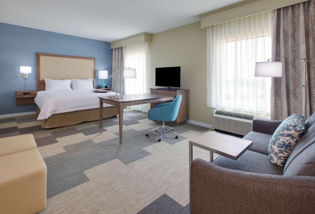 Laptop workspace, soundproofing, free rollaway beds, free WiFi
