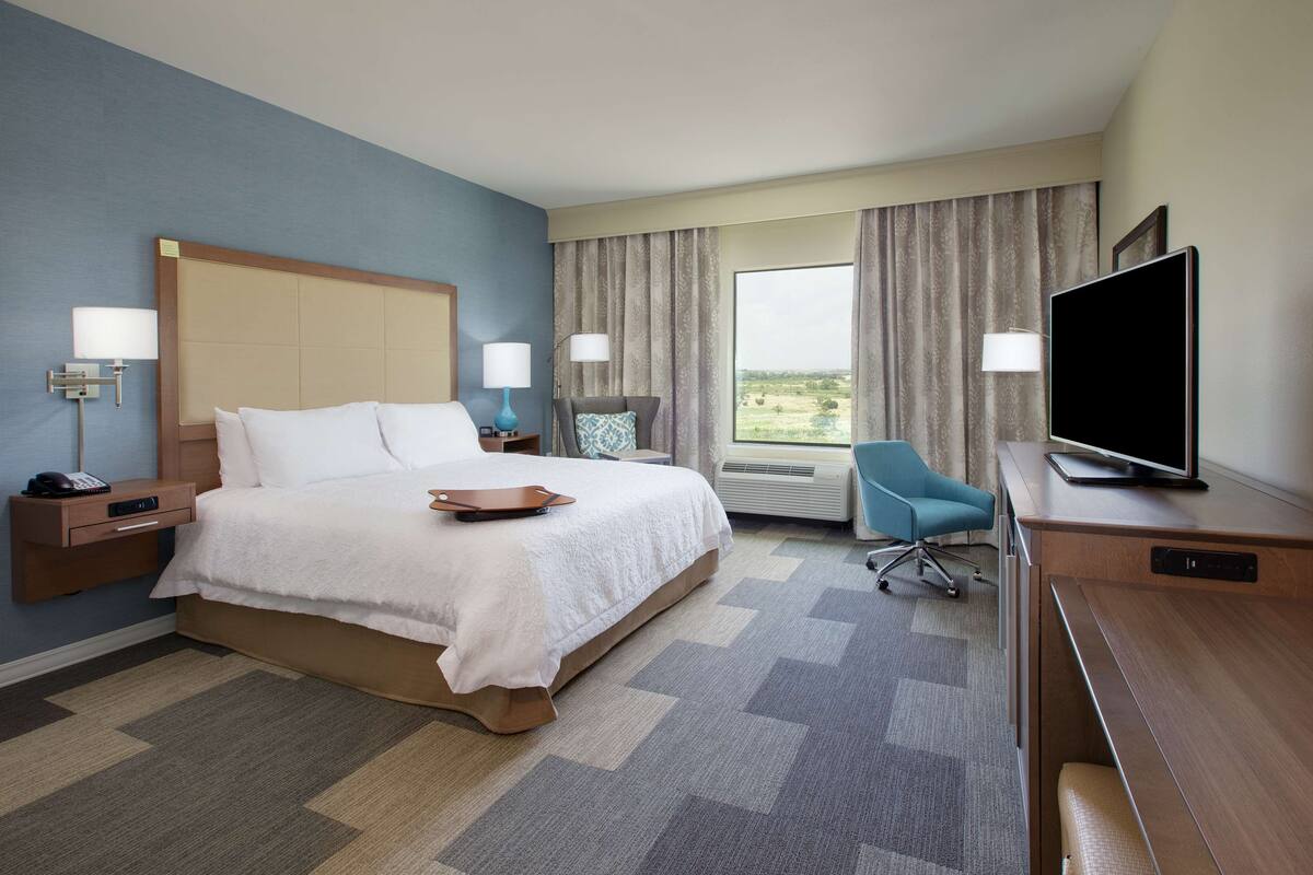 laptop workspace, soundproofing, free rollaway beds, free wifi