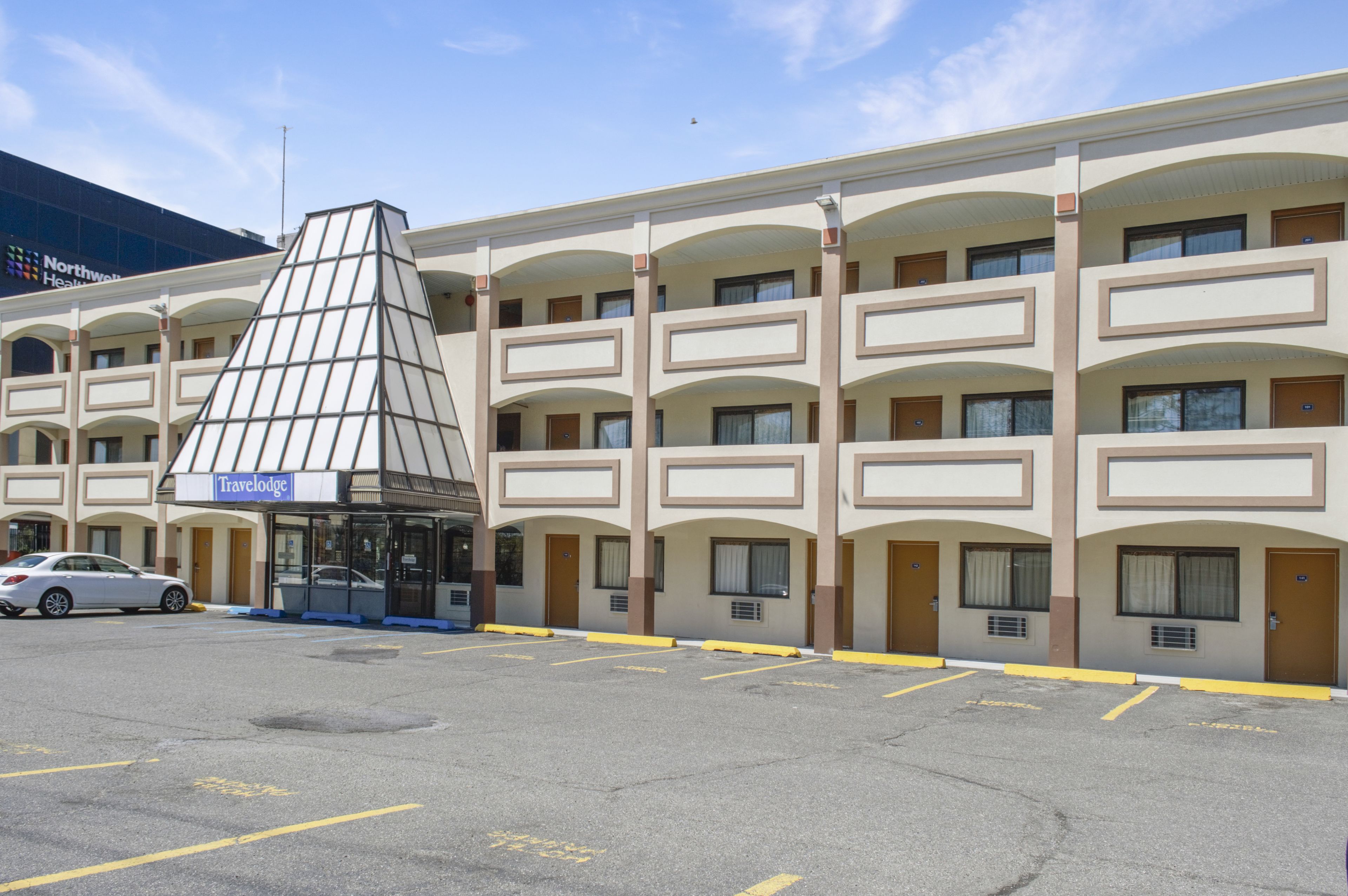 Photo - Travelodge by Wyndham Manhasset