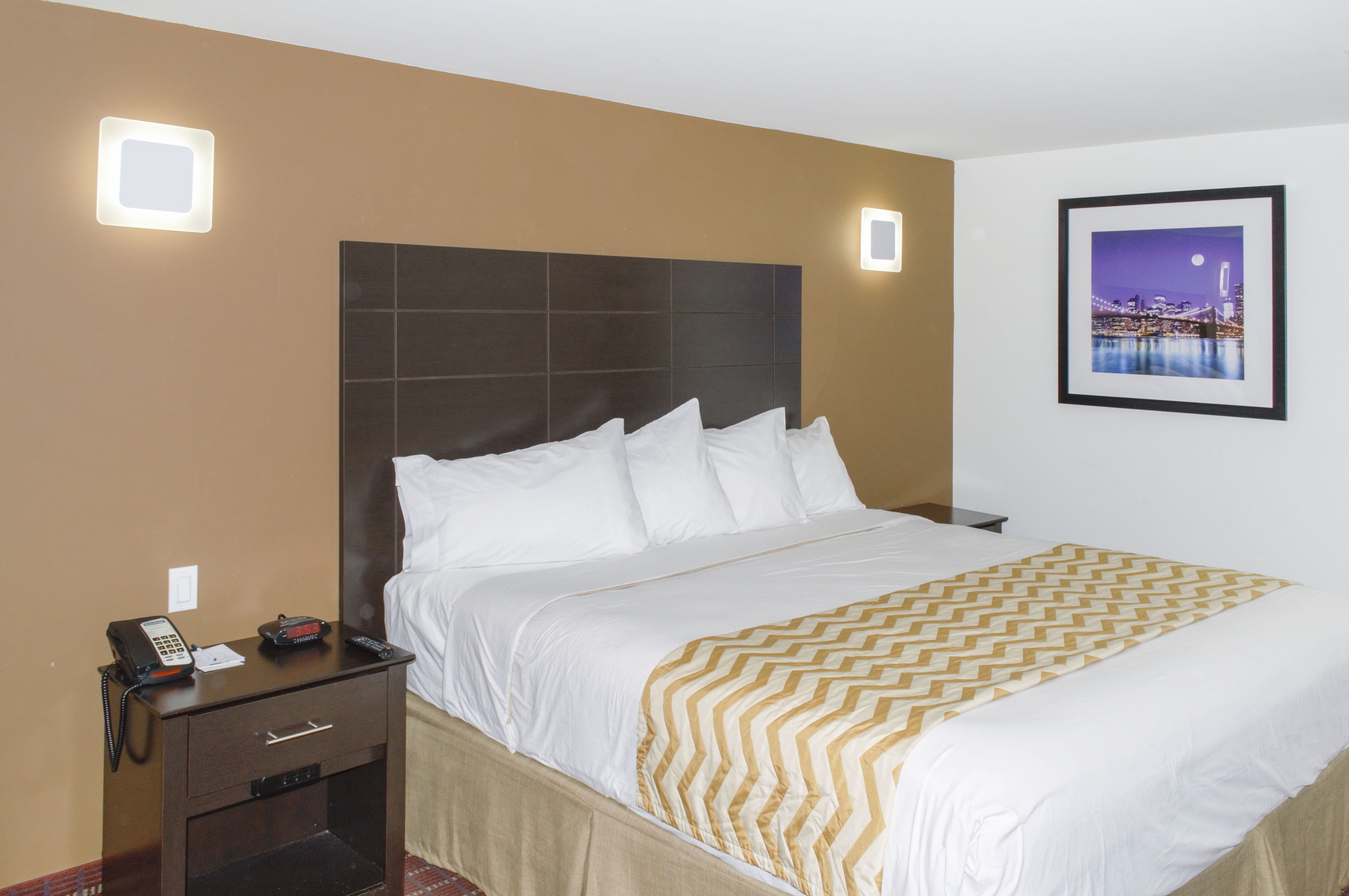 Photo - Travelodge by Wyndham Manhasset