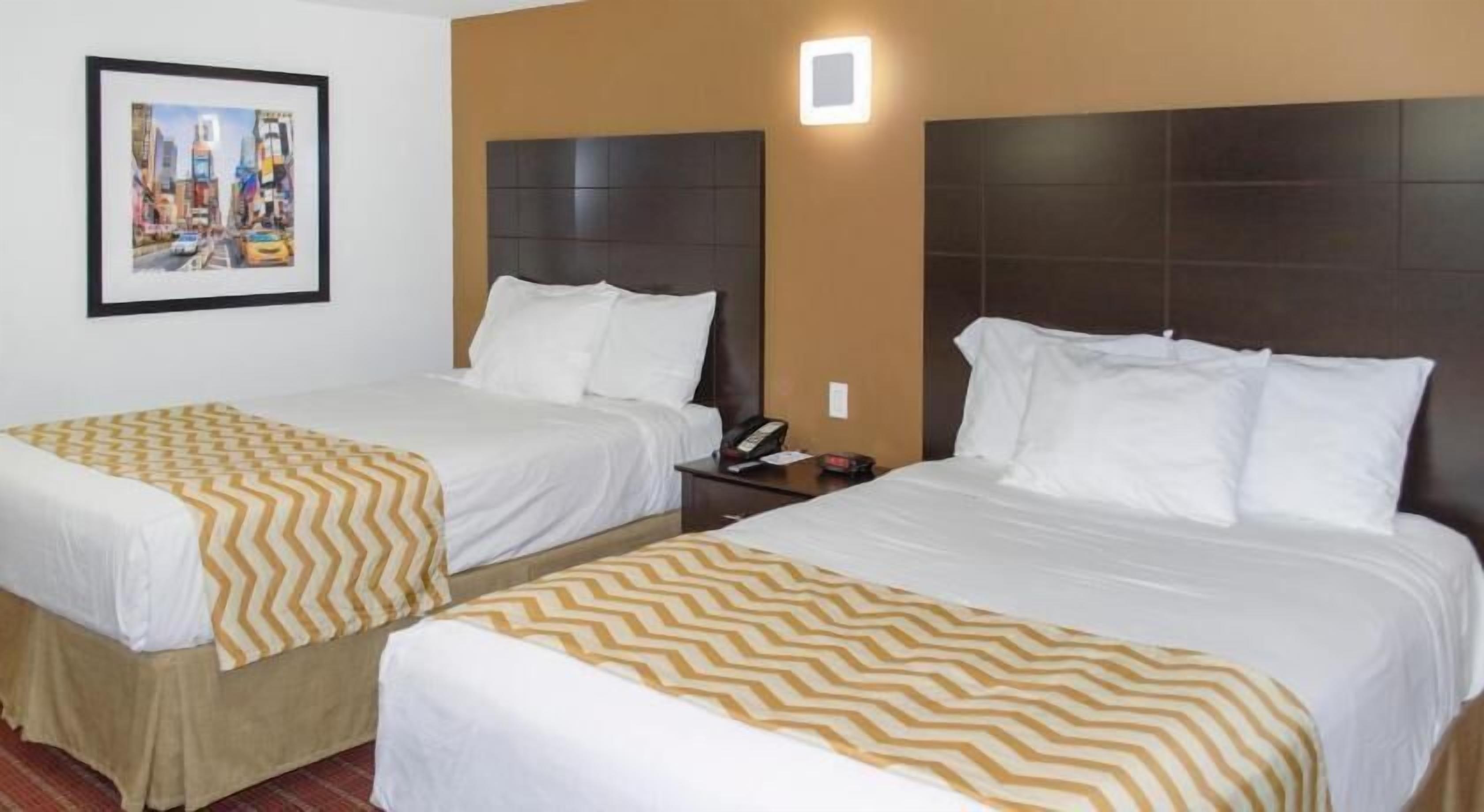 Desk, soundproofing, iron/ironing board, free cots/infant beds