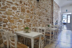 Ευρωπαϊκό πρωινό καθημερινά (12 EUR/άτομο)