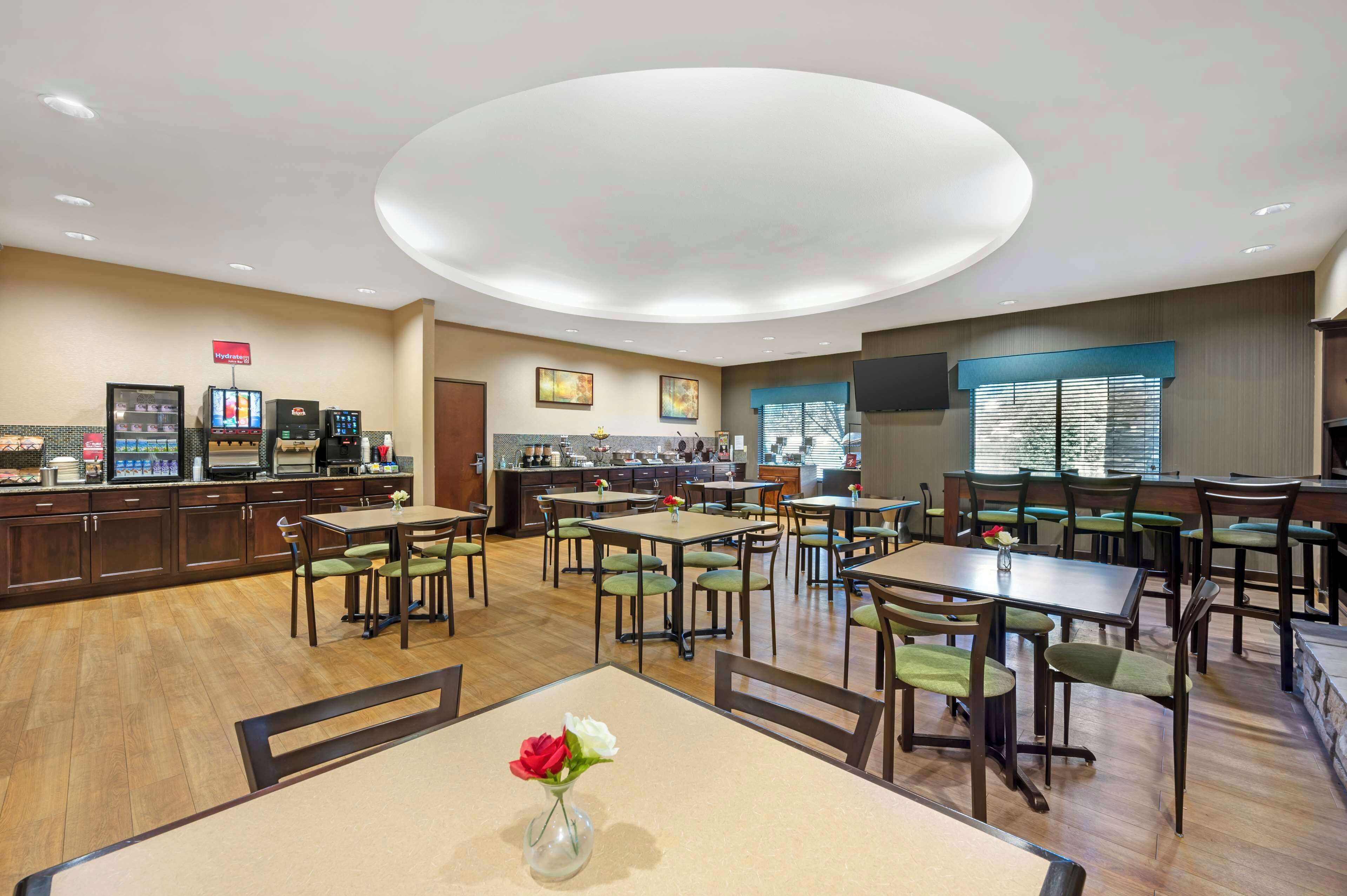 Desayuno buffet incluido todos los días 