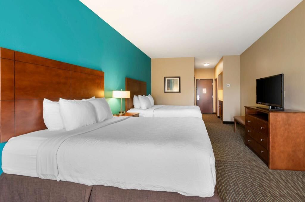 Iron/ironing board, rollaway beds, free WiFi, bed sheets